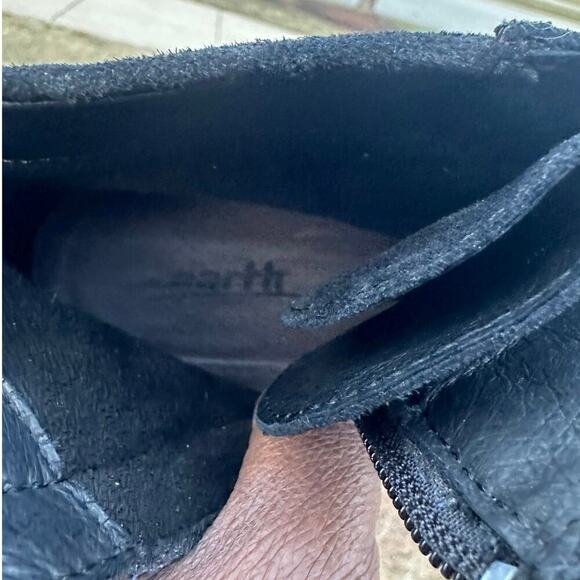 Earth Shoes Kalmar Wedge Leather Ankle Booties Size 9 - Picture 11 of 11